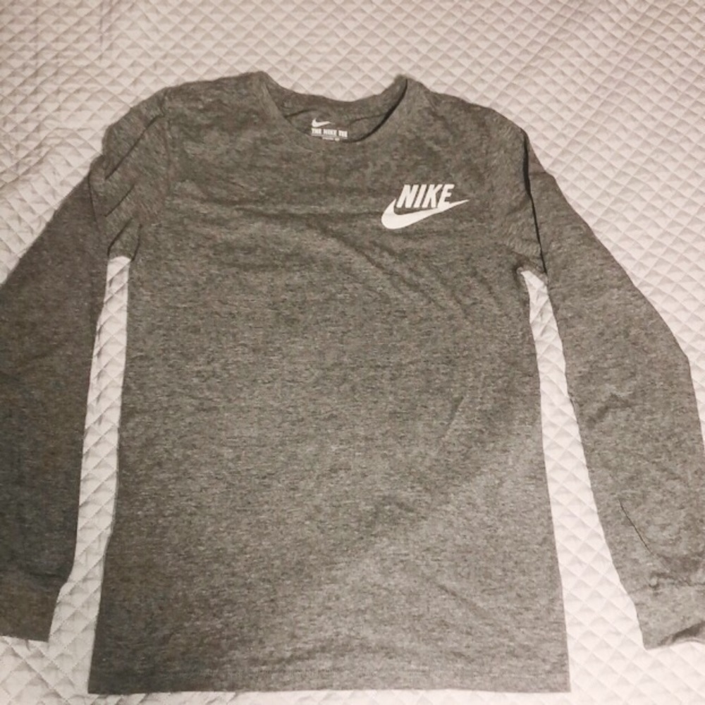 Nike T-shirt
